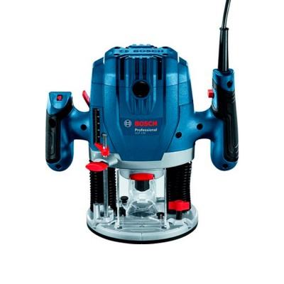 Mașină de frezat verticală Bosch GOF 130 (06016B7000)